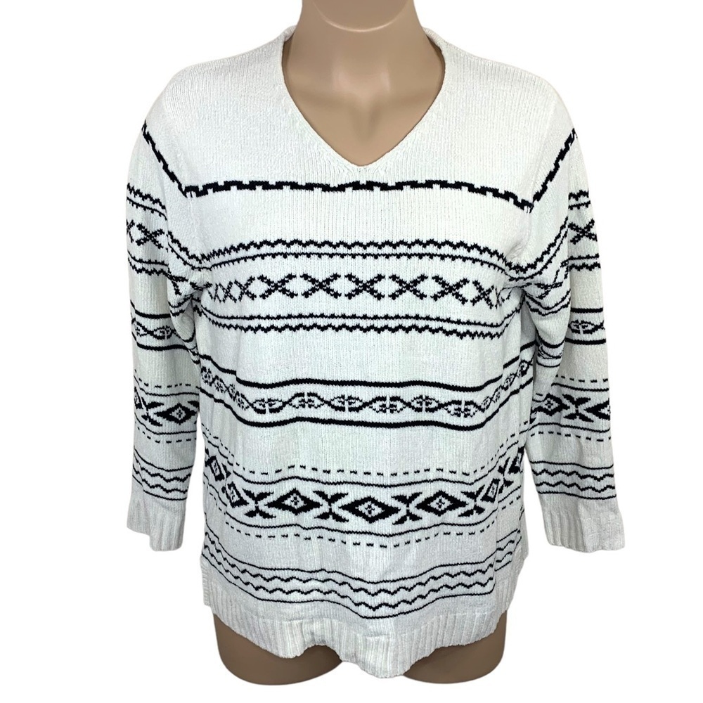 XL Vintage White Stag White And Black Geometric Print 90s Sweater V Neck Stretch